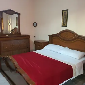 W Bush Square Hotel Fushe-Kruje