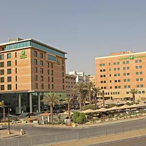 احجز هنا