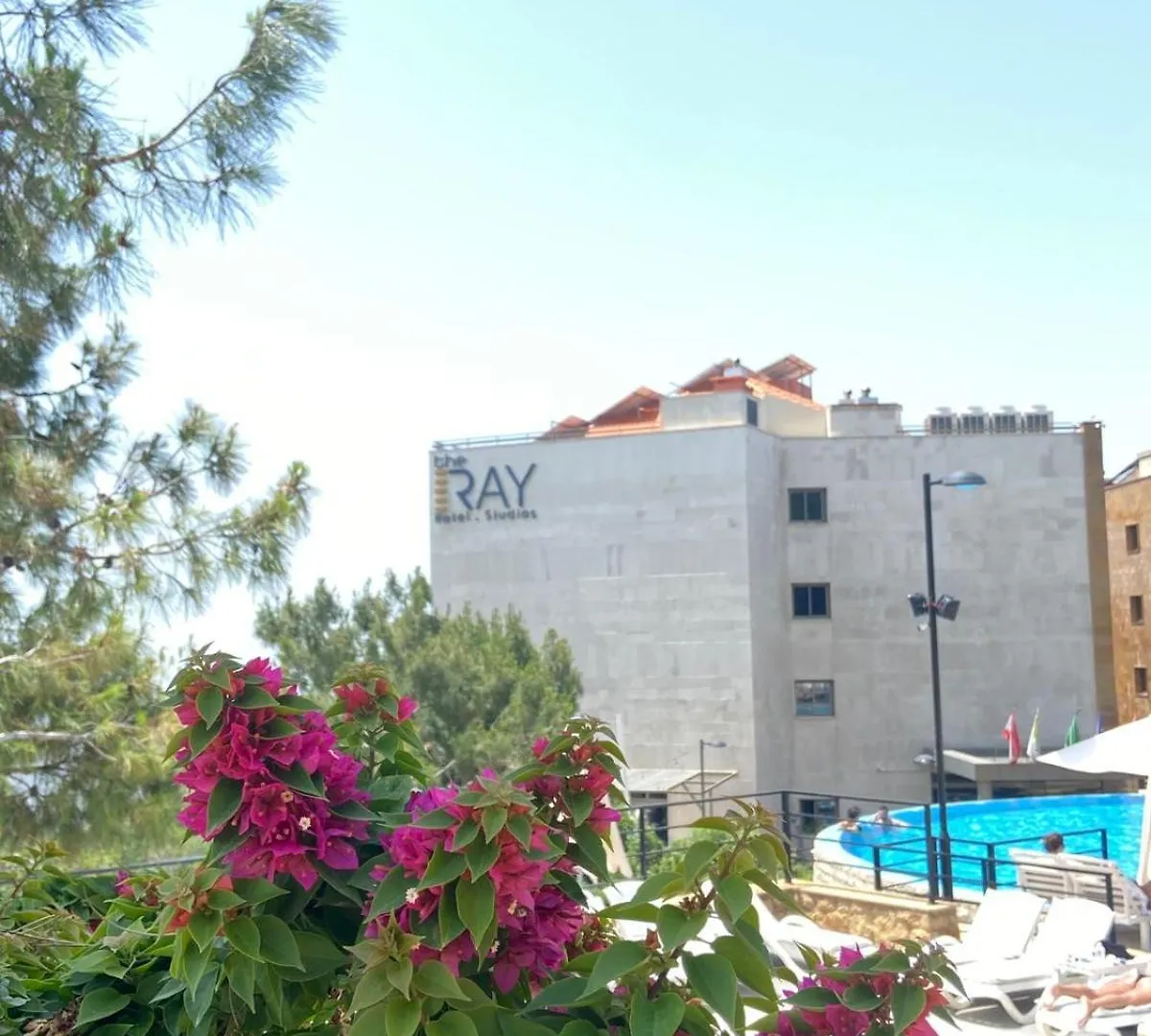 The Ray Hotel And Studios Beirut 4*,  Lebanon