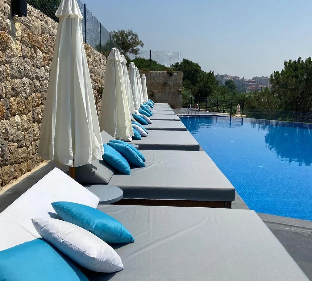 The Ray Hotel And Studios Beirut